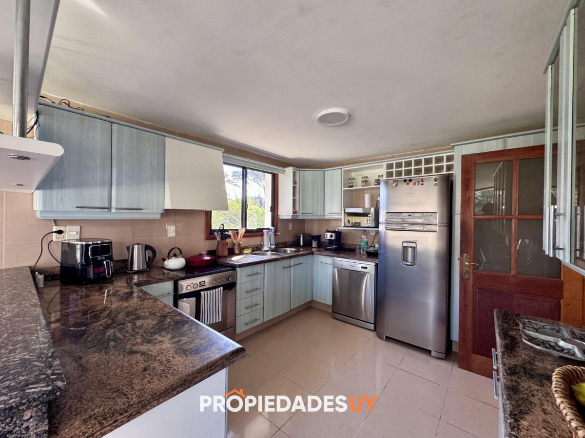 Foto de En alquiler Maravillosa casa en zona San Rafael, cuenta con ambientes, imagen 2