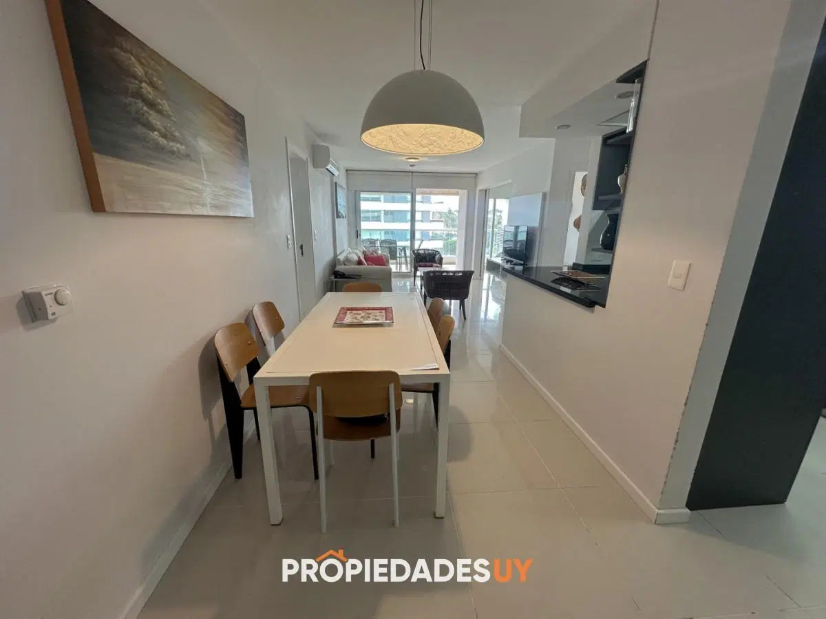 Icon Brava en venta de 2 dormitorios y medio a USD 340,000 2