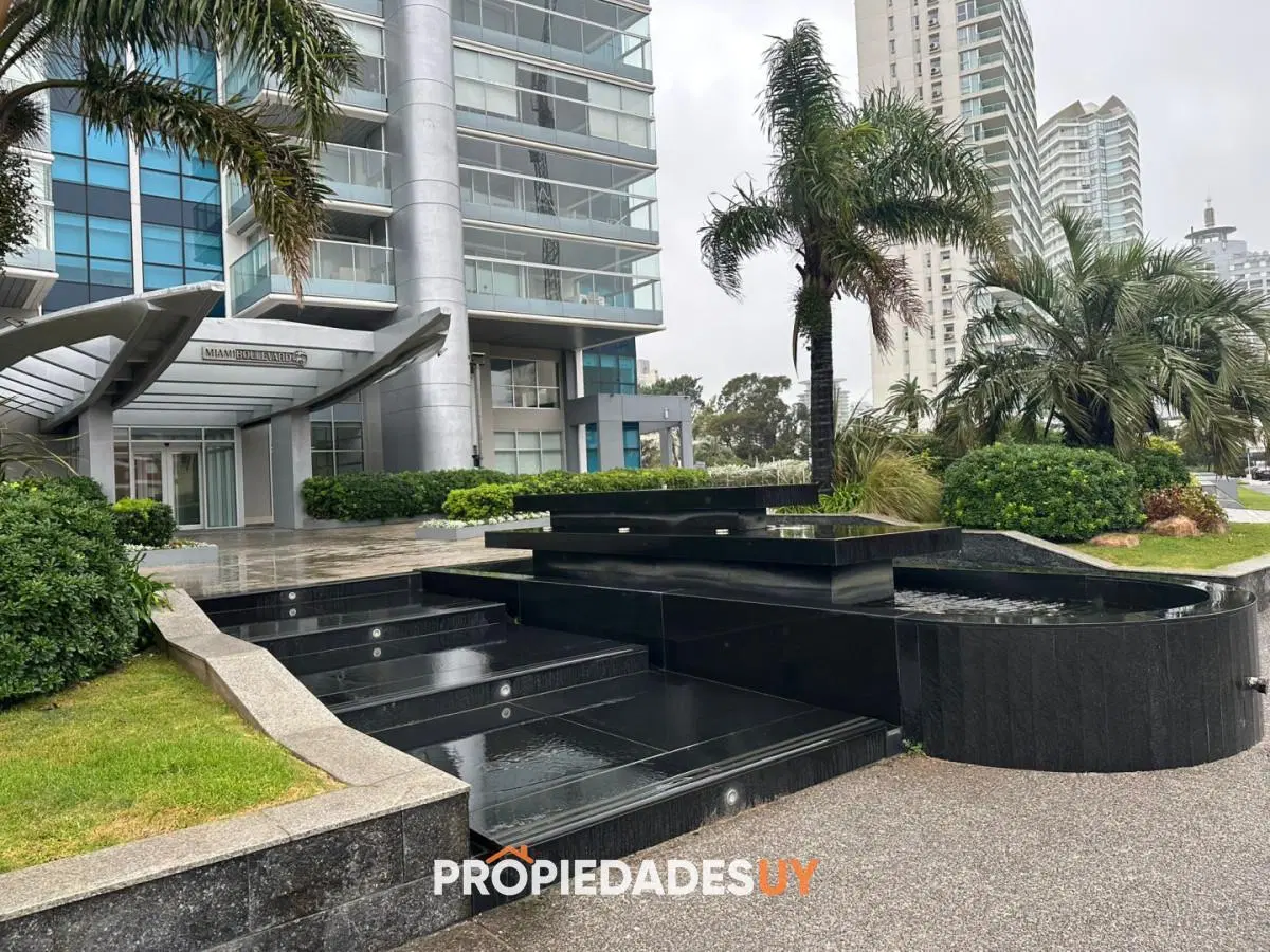 Miami Boulevard, Punta del Este. Apartamento de 2 dormitorios y 2 baños 2