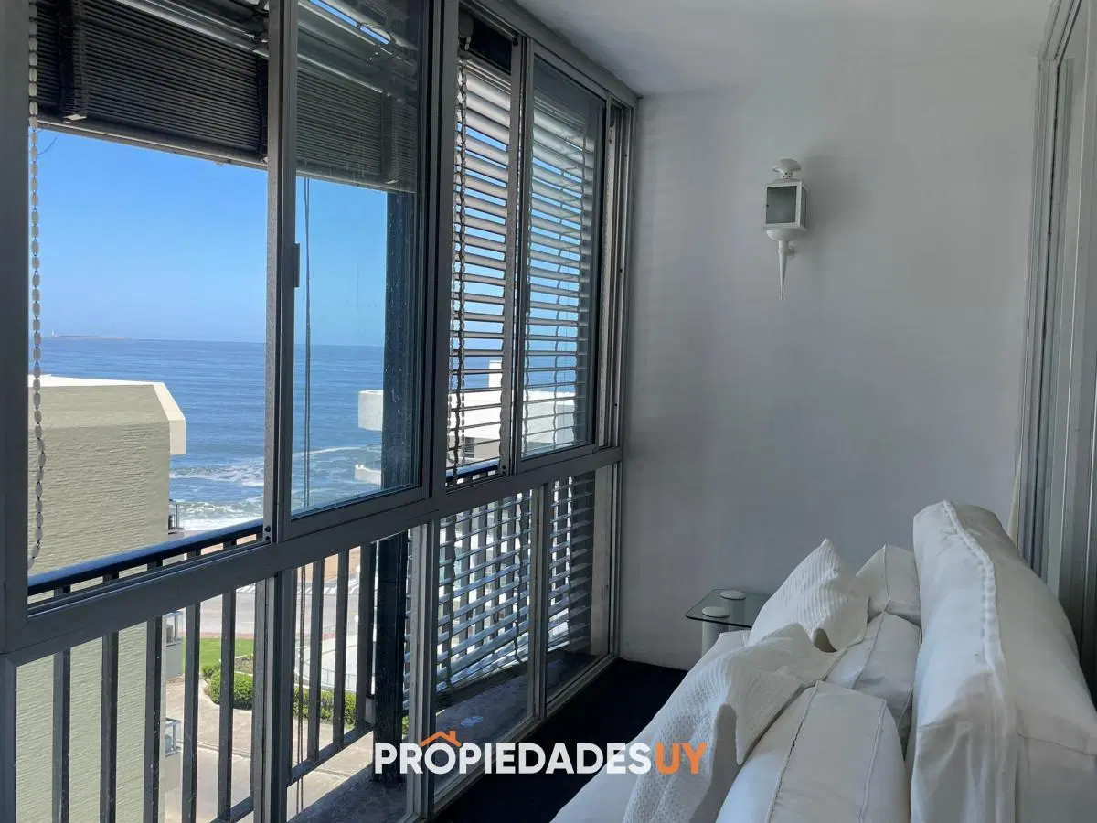 Apartamento en Peninsula con servicios 3