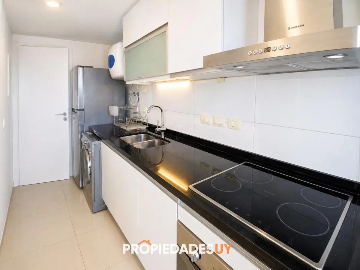 Piso alto en venta - Wind Tower - 3 dormitorios 3 baños 4