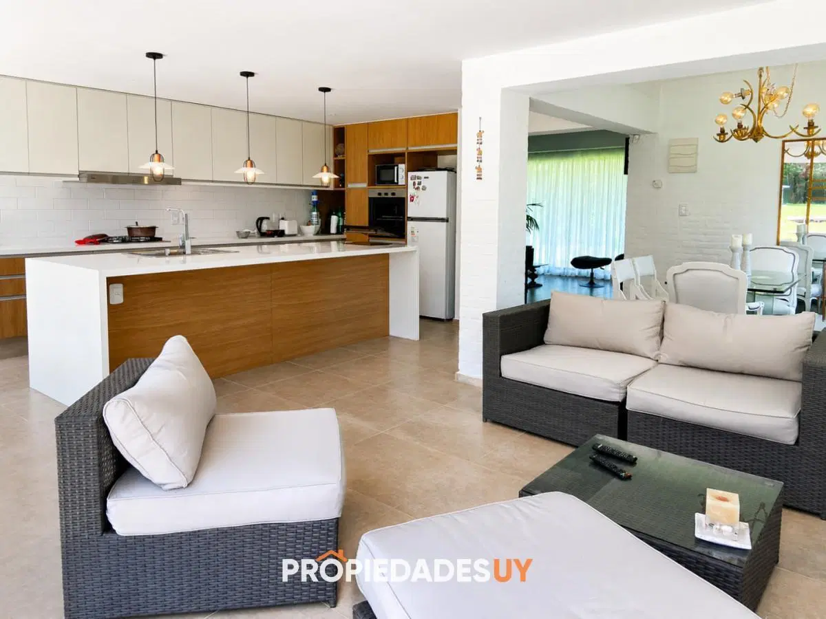 Espectacular Chalet en alquiler de verano brava 4
