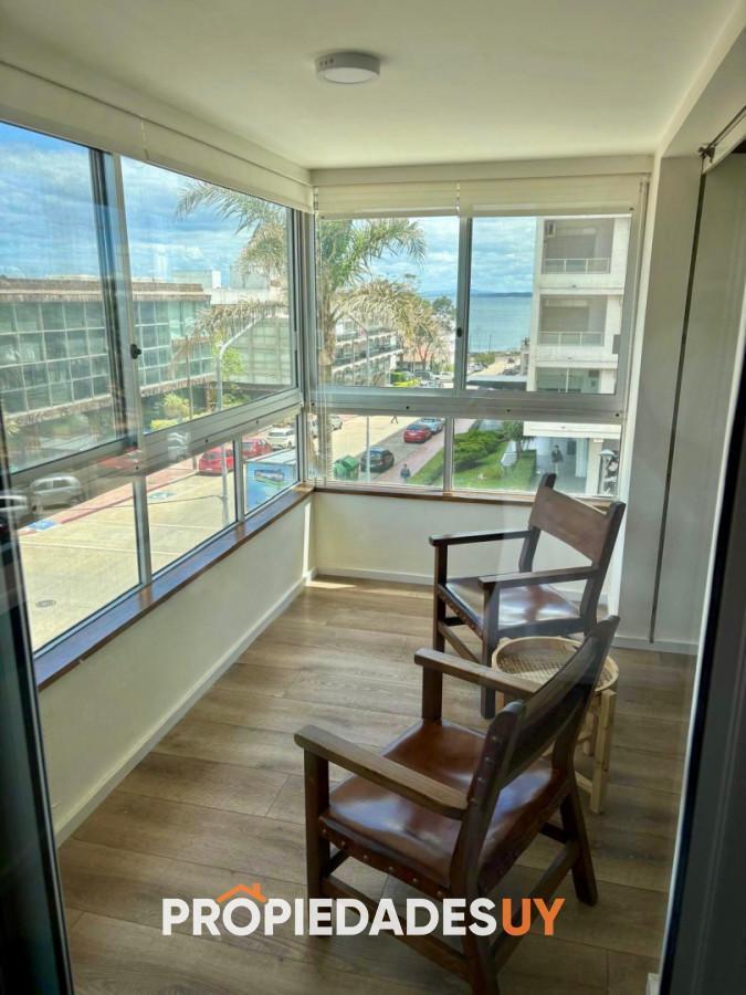 Alquiler Anual, 3 dormitorios, con garage, Peninsula, Punta del Este