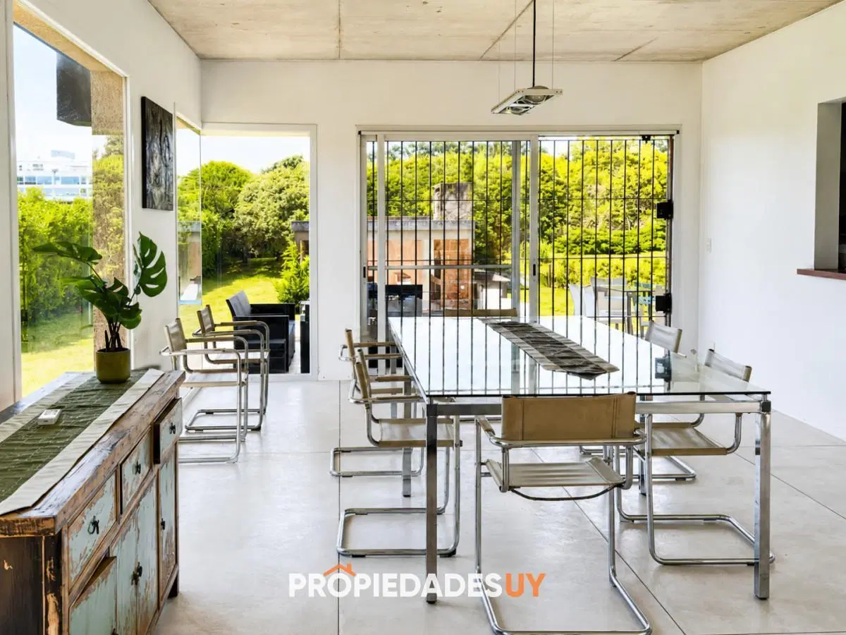 Casa en Rincon del Indio - 3 suites + dep. 3
