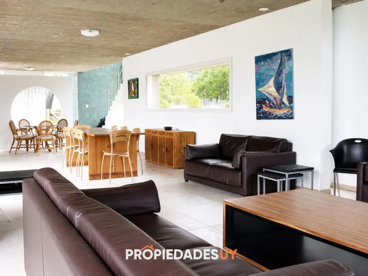 Casa en alquiler de temporada - 3 suites + dependencia 4