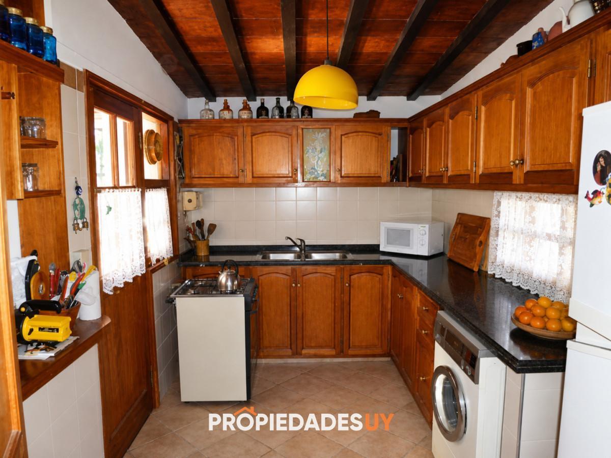 Foto de Casa en alquiler de temporada ubicada en Pinares - 3 dorm + dependencia, imagen 4