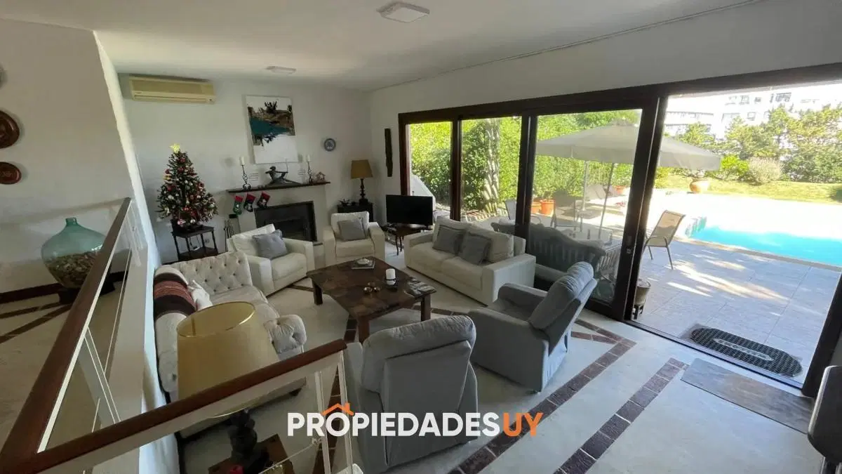 Casa para 13 personas ubicada a una cuadra del mar 2