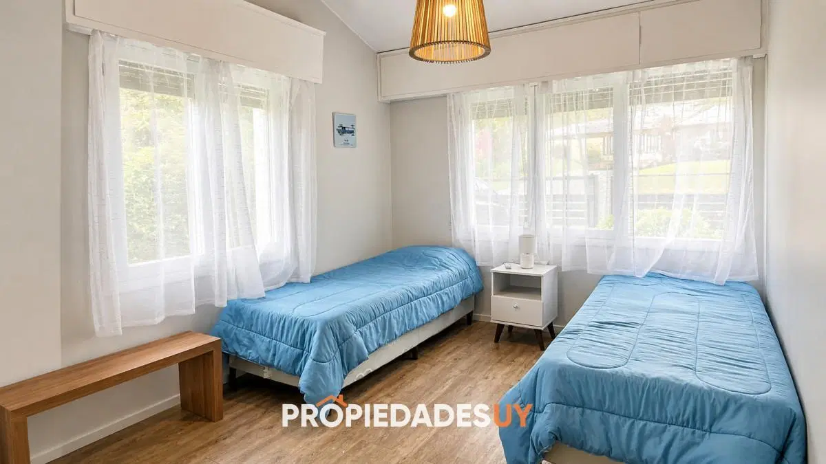 Casa muy bien ubicada a 4 cuadras de la playa mansa 4