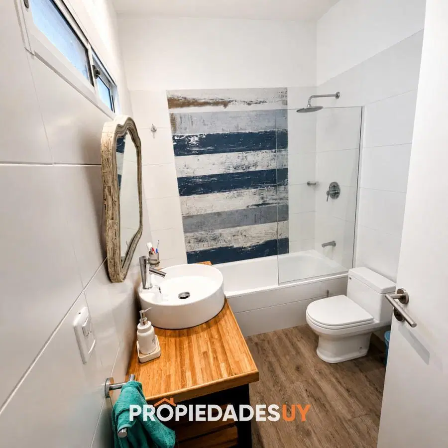 Casa muy bien ubicada a 4 cuadras de la playa mansa 5