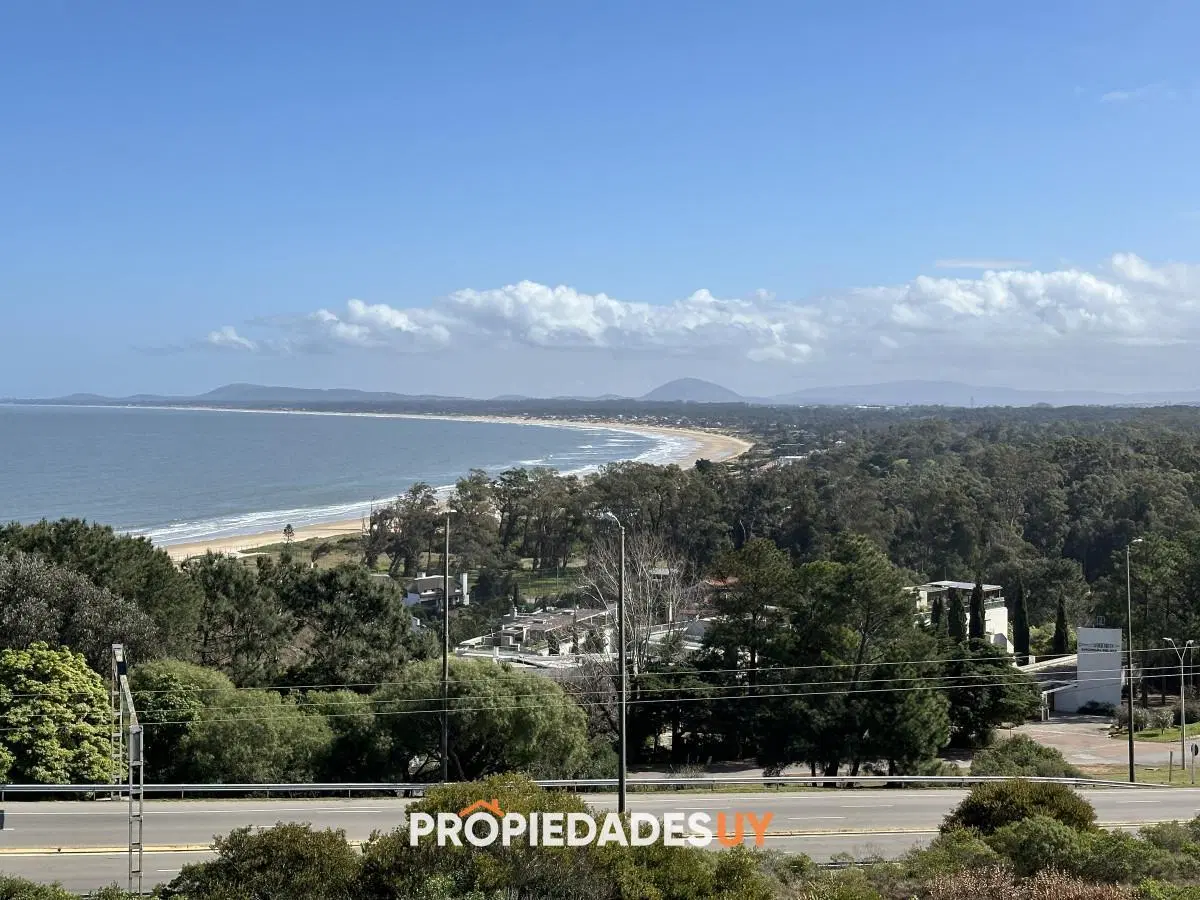 Venta apartamento en Punta Ballena 3