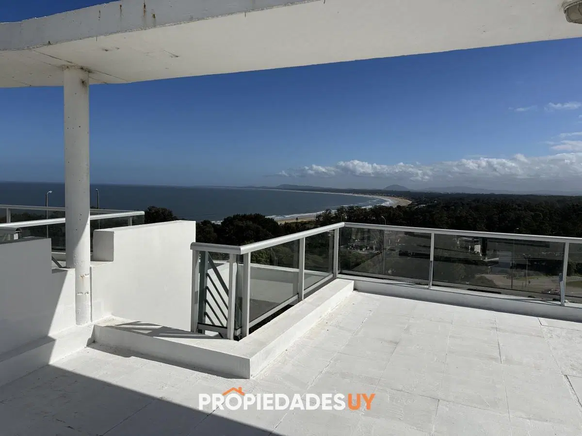 Venta apartamento en Punta Ballena 2