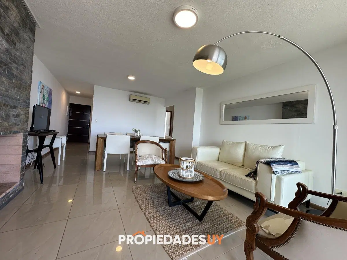 Venta apartamento en Punta Ballena 2