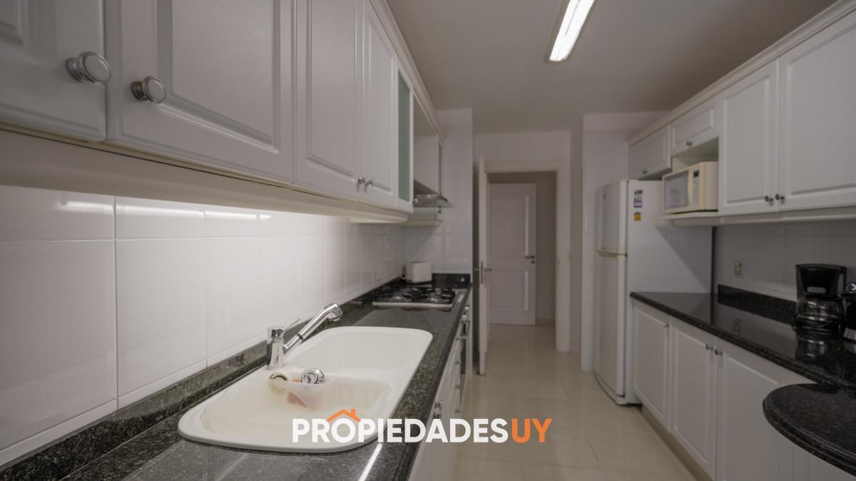 Foto de Apartamento de 3 dormitorios a la venta y en alquiler anual - Punta del, imagen 5