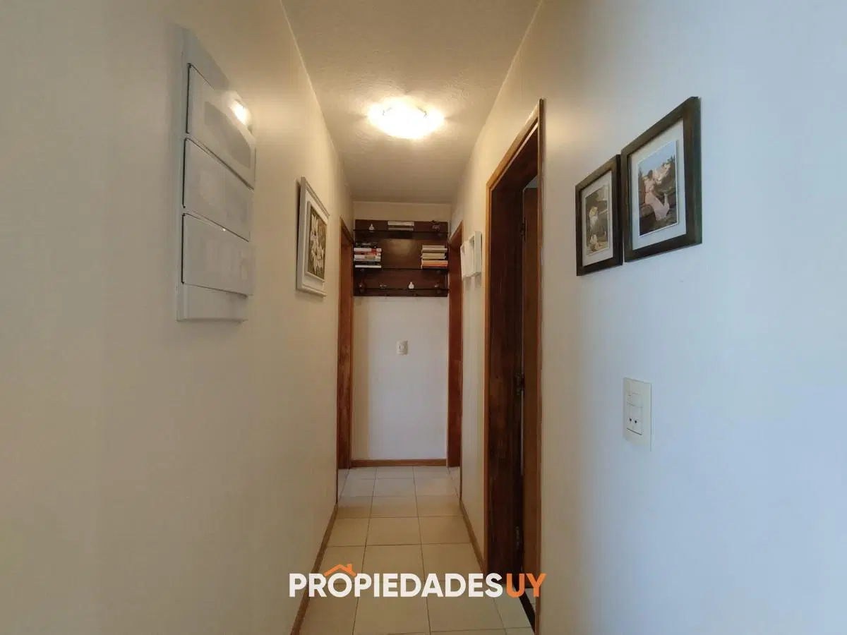 Apartamento venta alquiler, de 2 dormitorios  en Punta del Este 4