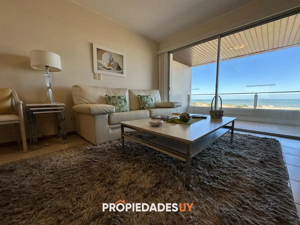 Apartamento venta alquiler, de 2 dormitorios  en Punta del Este 3