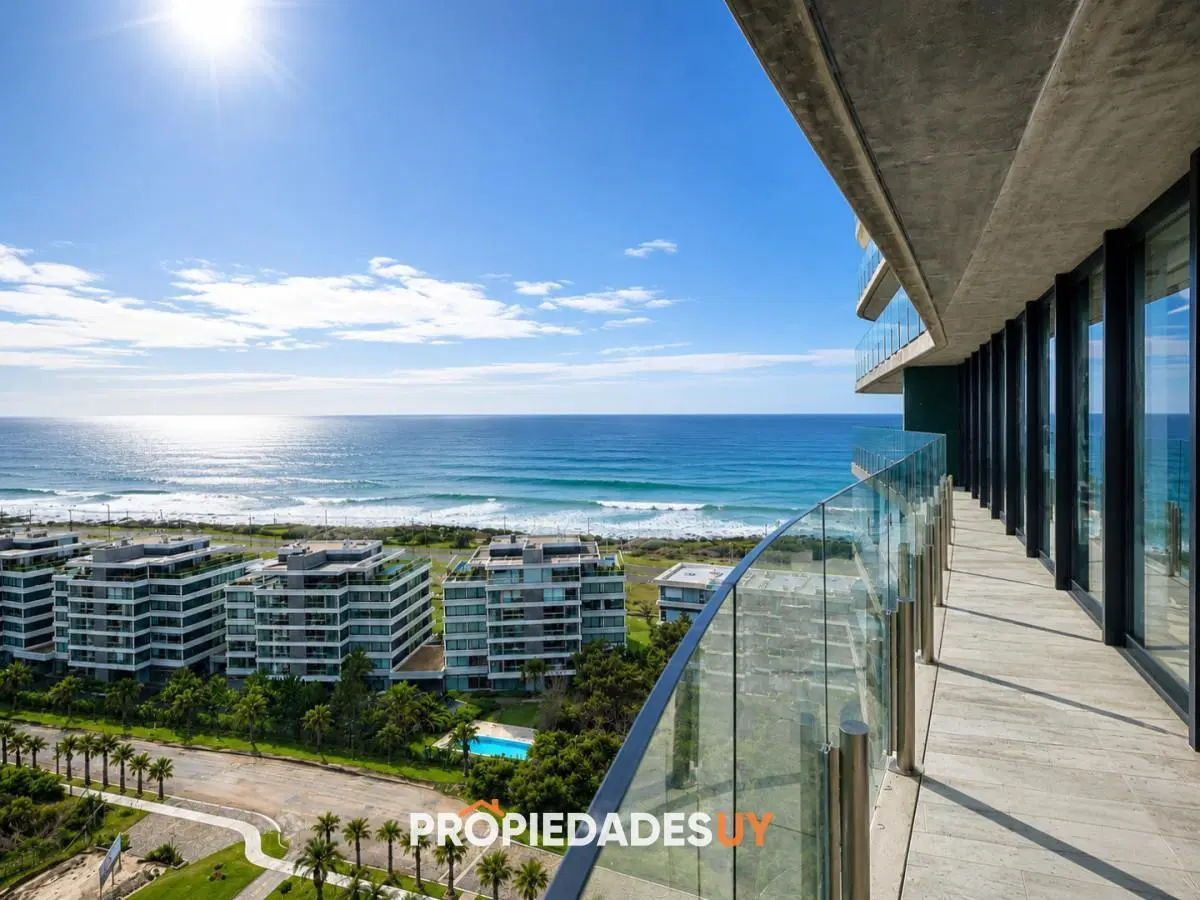 Espectacular Apartamento de 2 Dormitorios y Medio, piso alto, Torre Surfside, Punta del Este 4