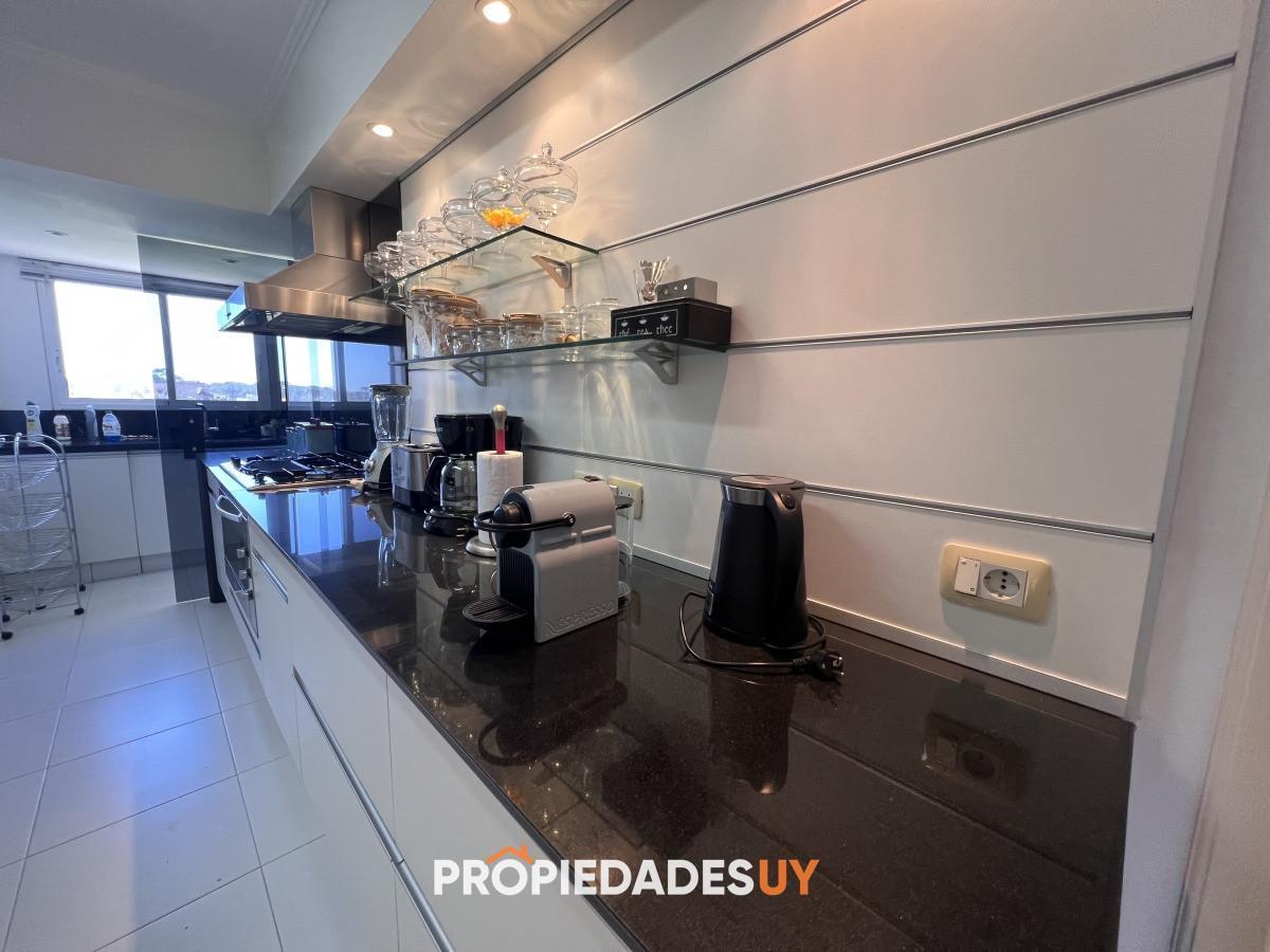 Foto de Pent house frente al mar en playa Brava en venta o alquiler de verano, imagen 4