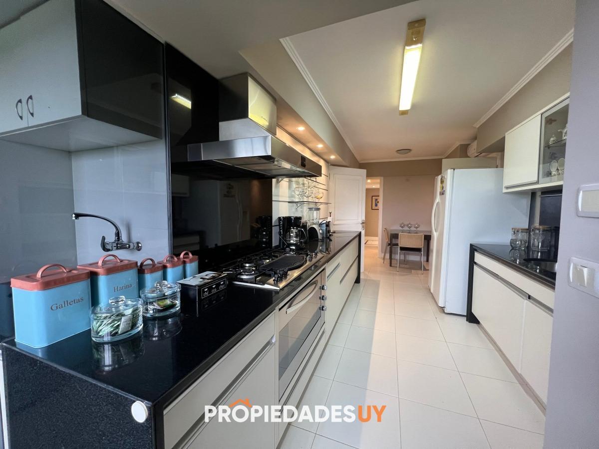 Foto de Pent house frente al mar en playa Brava en venta o alquiler de verano, imagen 3