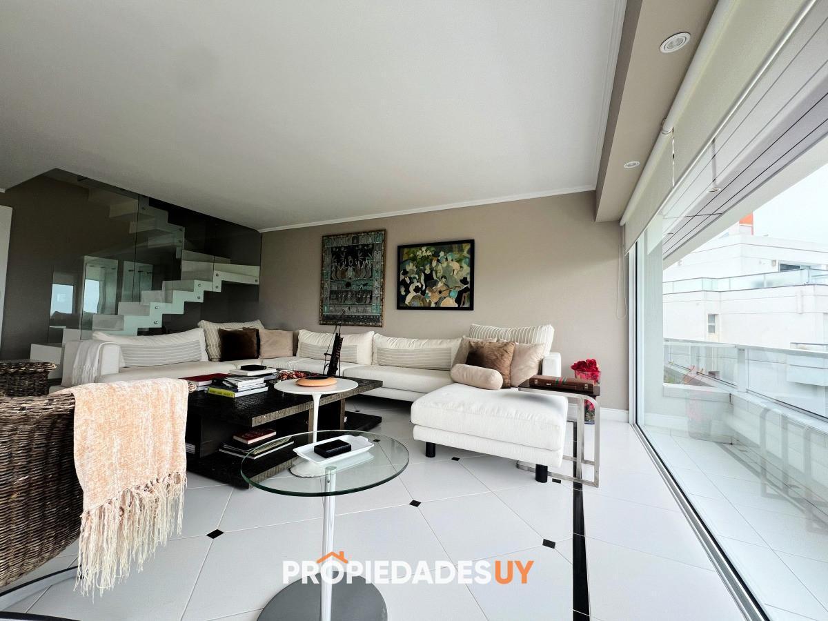 Foto de Pent house frente al mar en playa Brava en venta o alquiler de verano, imagen 2
