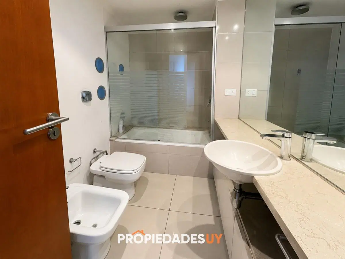 Apartamento en venta - 3 dormitorios 3