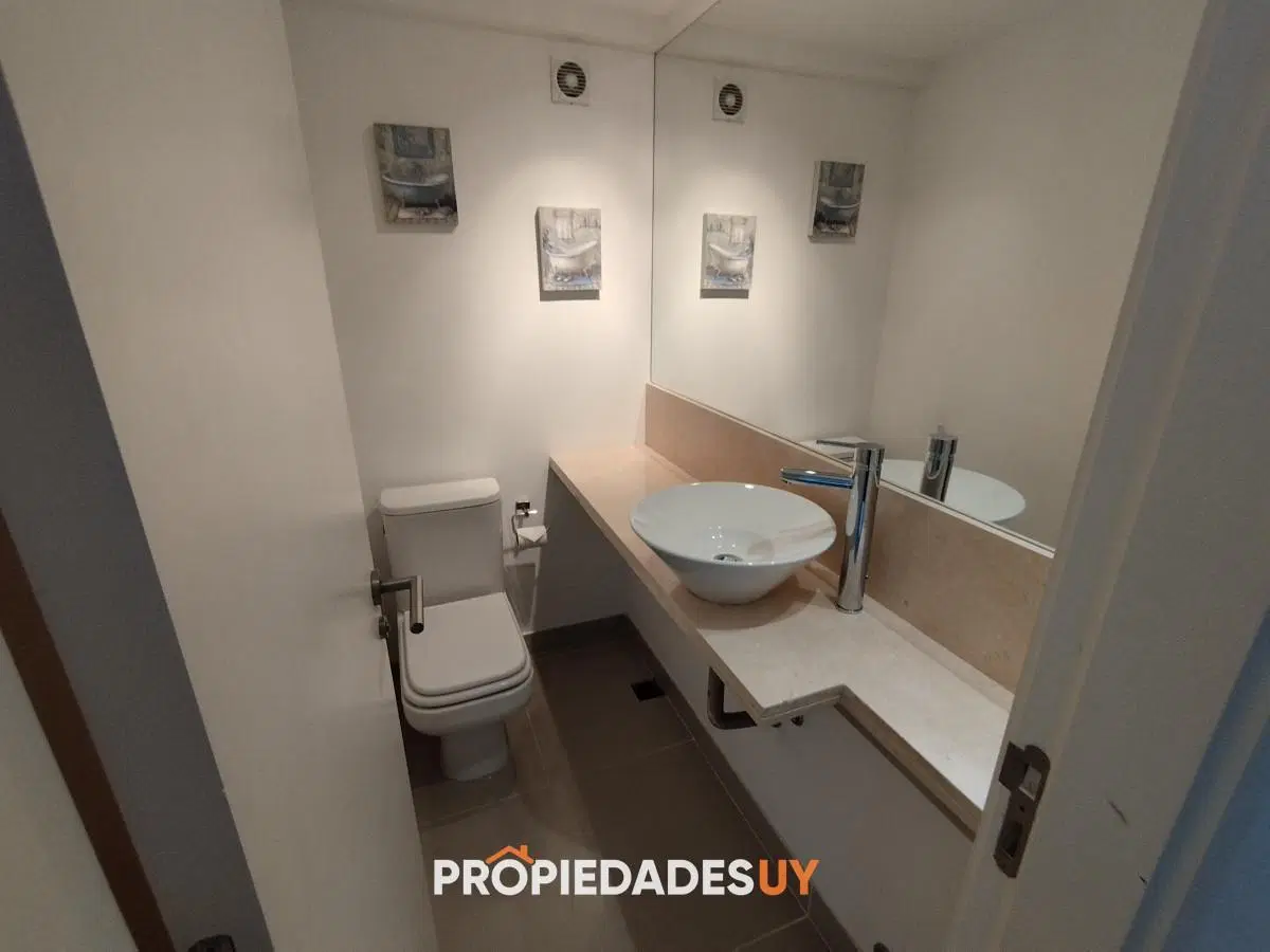 Apartamento en alquiler, zona Playa brava 8