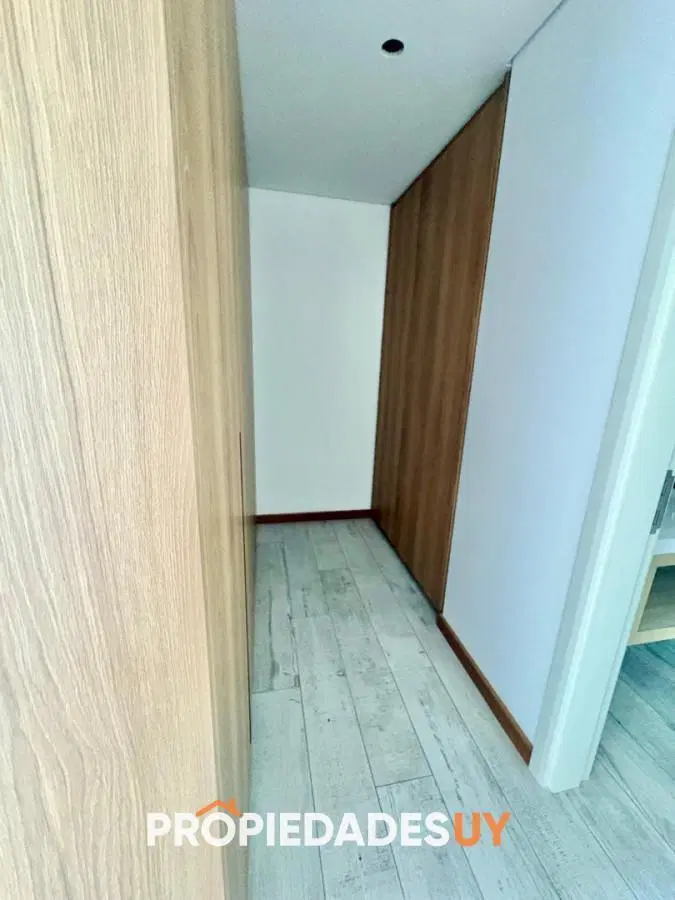 Oportunidad en Surfside - Piso alto | 1 Dormitorio + Toilette 1