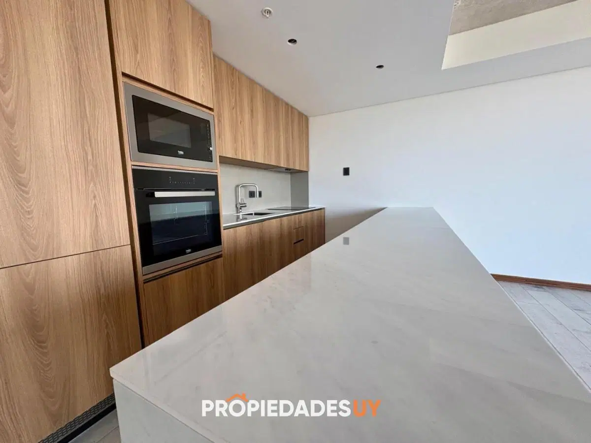 Oportunidad en Surfside - Piso alto | 1 Dormitorio + Toilette 2