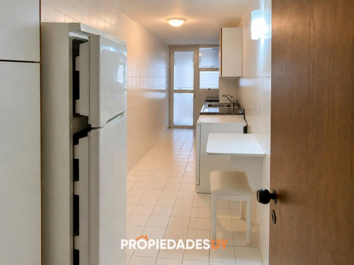 Apartamento en Playa Brava, a pocos metros del mar - 2 dormitorios 3