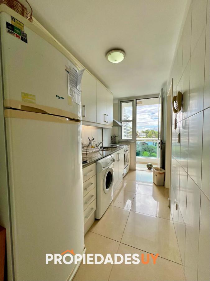 Foto de Apartamento en playa Brava de 3 dormitorios y dependencia, imagen 5
