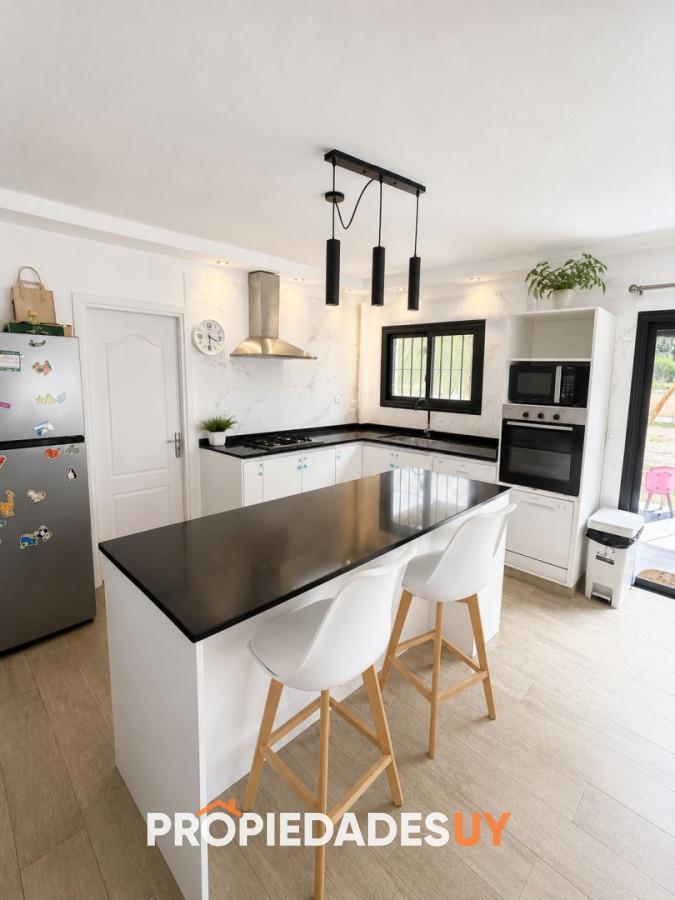 Foto de Casa en Venta 3 Dormitorios 2 Baños Piscina Piedras del Chileno, imagen 4