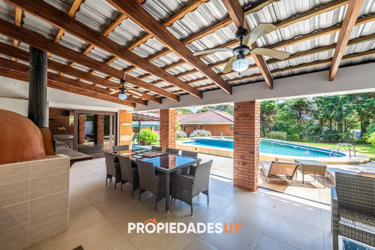 Foto de Vendemos espectacular casa de 4 dormitorios en Playa Mansa, Punta del, imagen 1