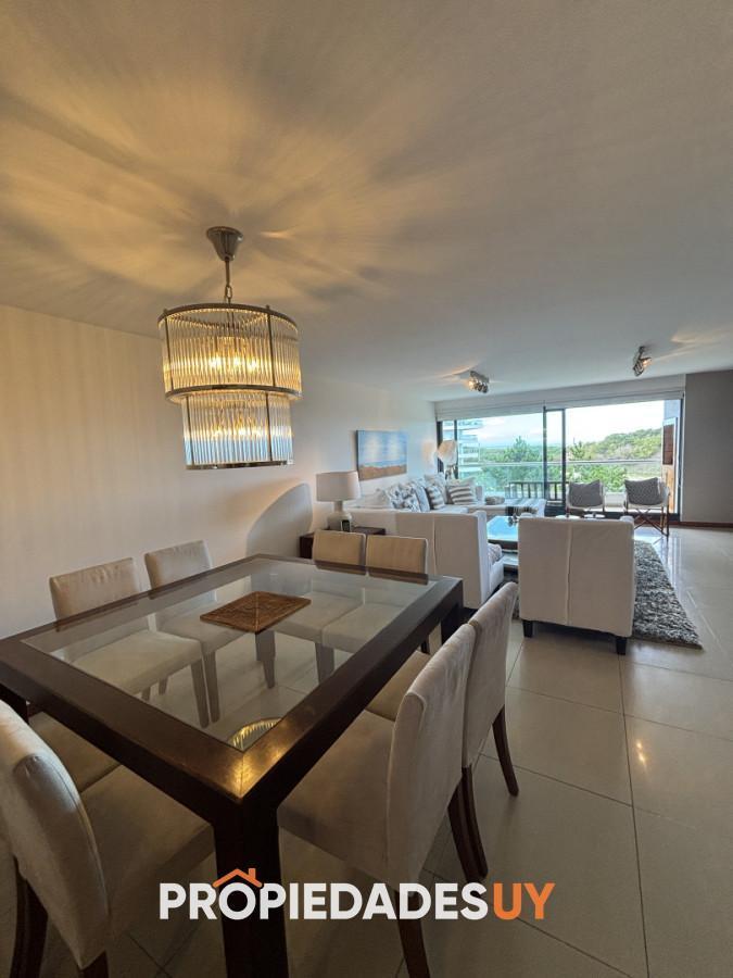 Foto de APARTAMENTO DE 3 SUITES FRENTE AL MAR EN EDIFICIO MARIGOT BRAVA PUNTA, imagen 1