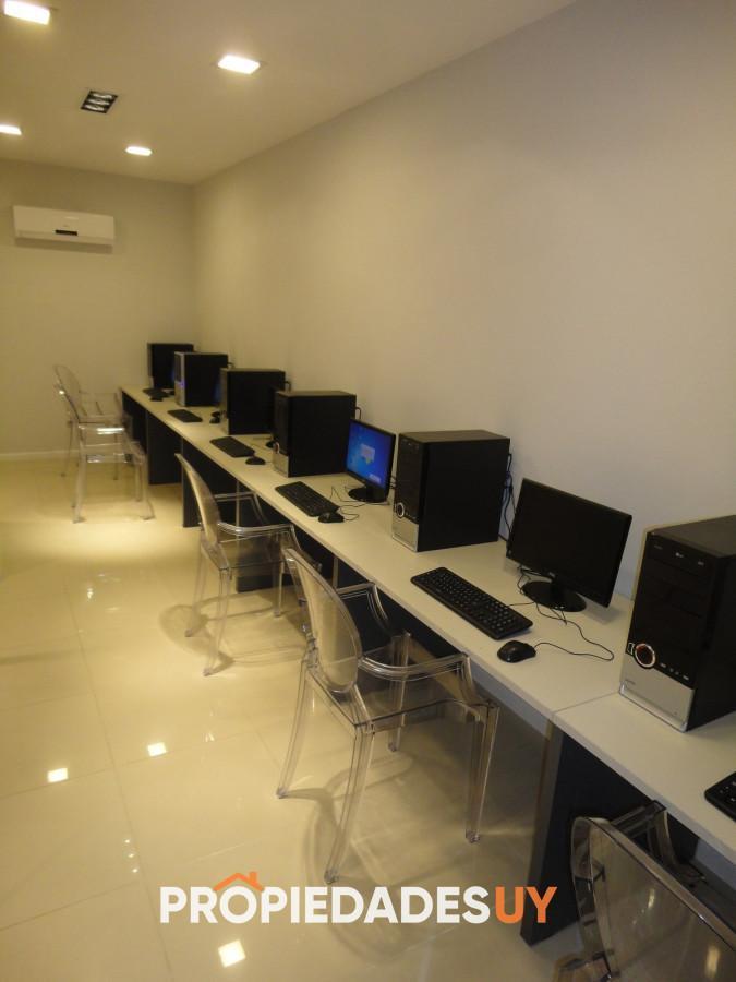 Foto de Apartamento en venta a 100 metros del mar en brava, Punta del Este, imagen 2