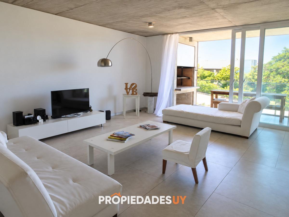Foto de Casa en venta en La Barra - diseño de Martín Gómez, vista al mar y, imagen 2
