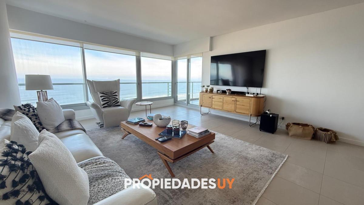 Foto de Apartamento en venta en Le Parc II - Primera línea de Playa Brava, imagen 2