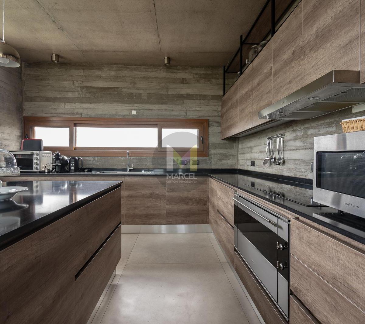 Casa en Venta 5 Ambientes Costa Esmeralda 2