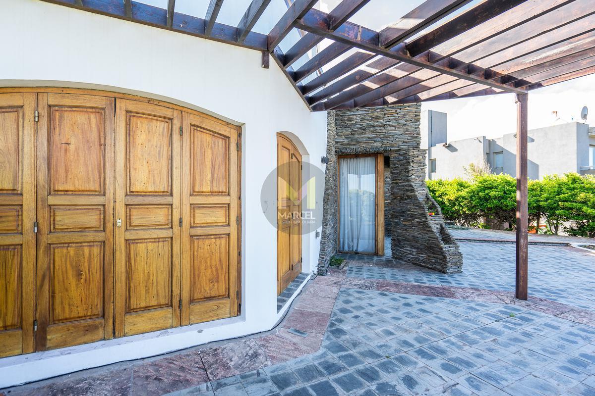 Foto de Casa en Venta 7 Ambientes Pinamar Lasalle, imagen 2