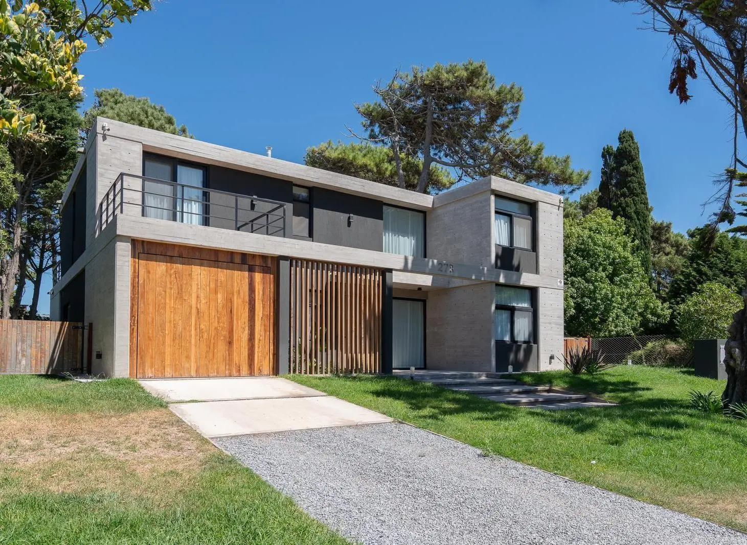 CASA EN VENTA PINAMAR ALAMOS 5