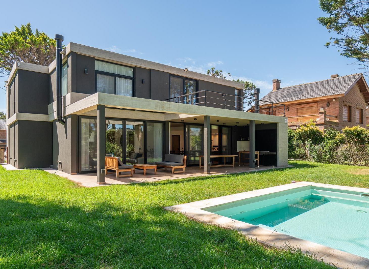 CASA EN VENTA PINAMAR ALAMOS