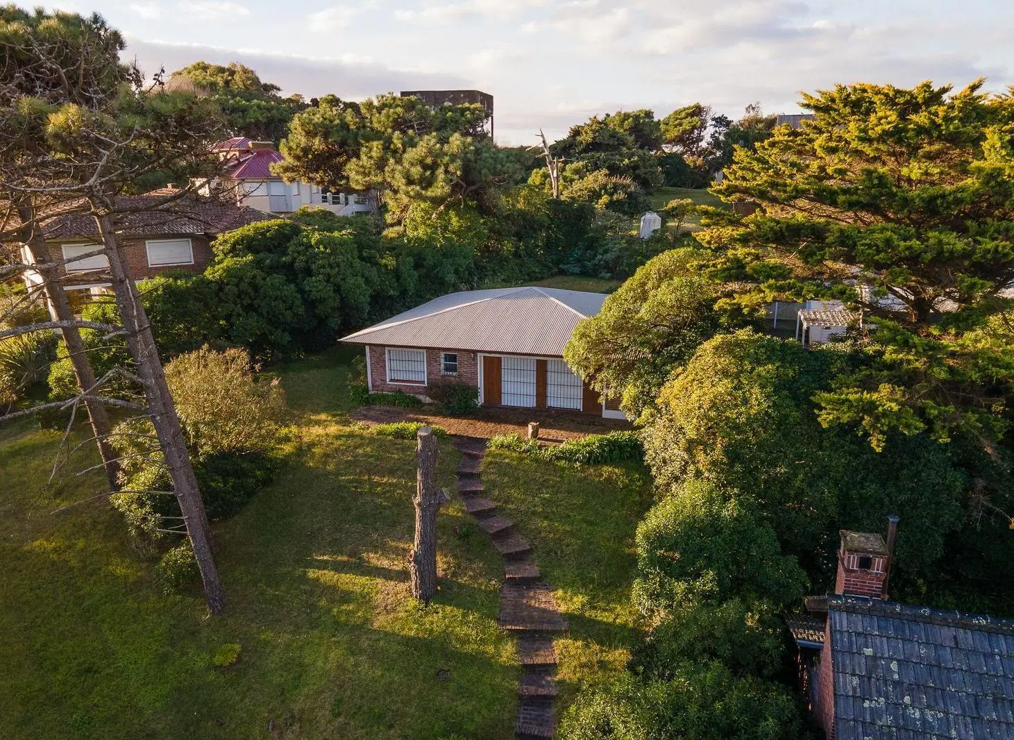 CASA EN VENTA PINAMAR LASALLE 8