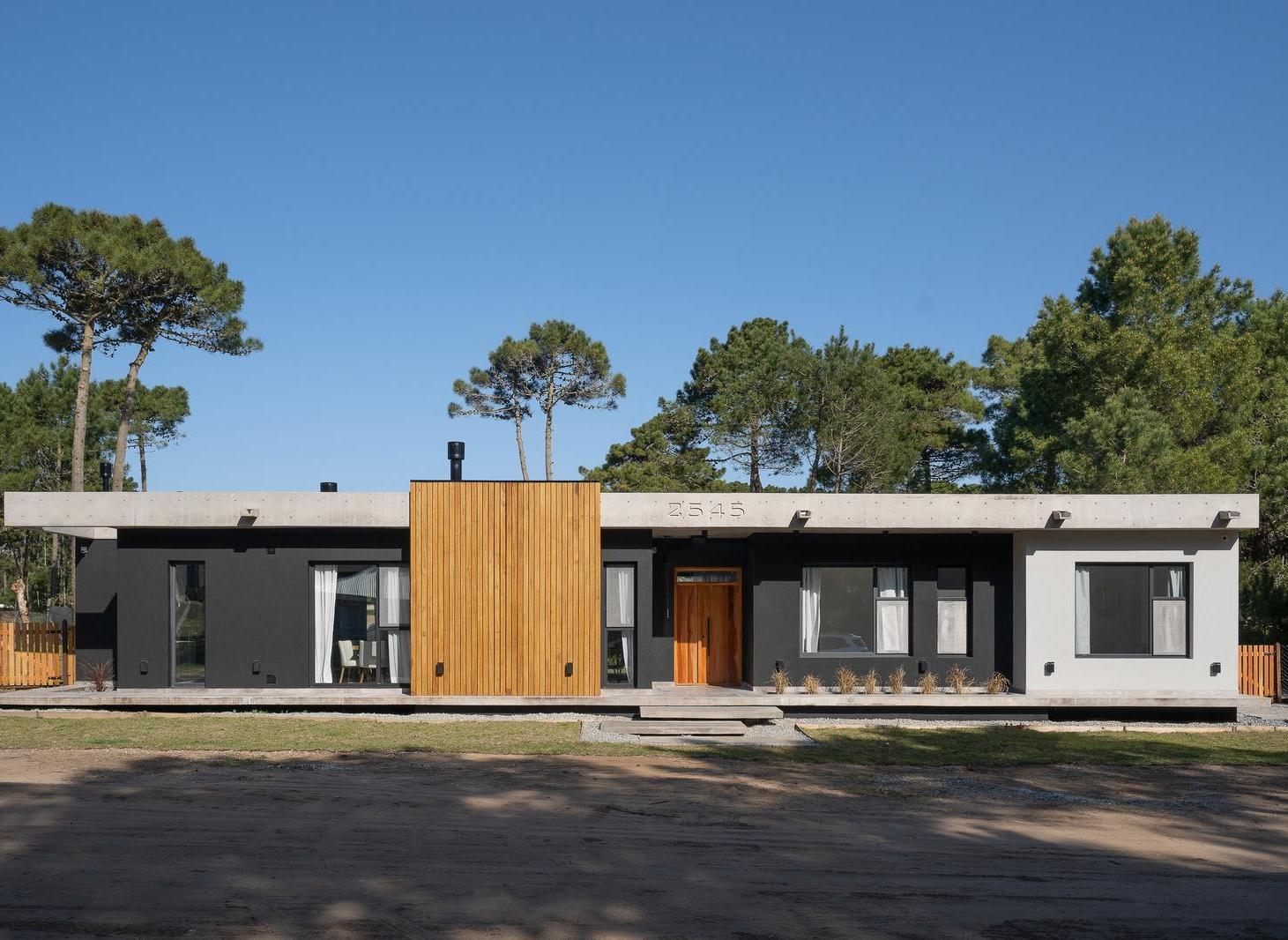 Foto de CASA EN VENTA PINAMAR ALAMOS, imagen 2