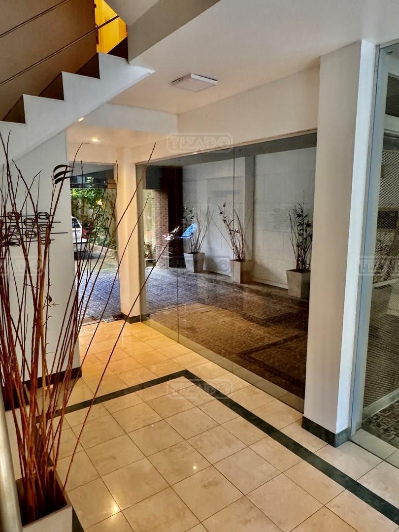 Departamento venta en duplex de 4 dormitorios,Olivos