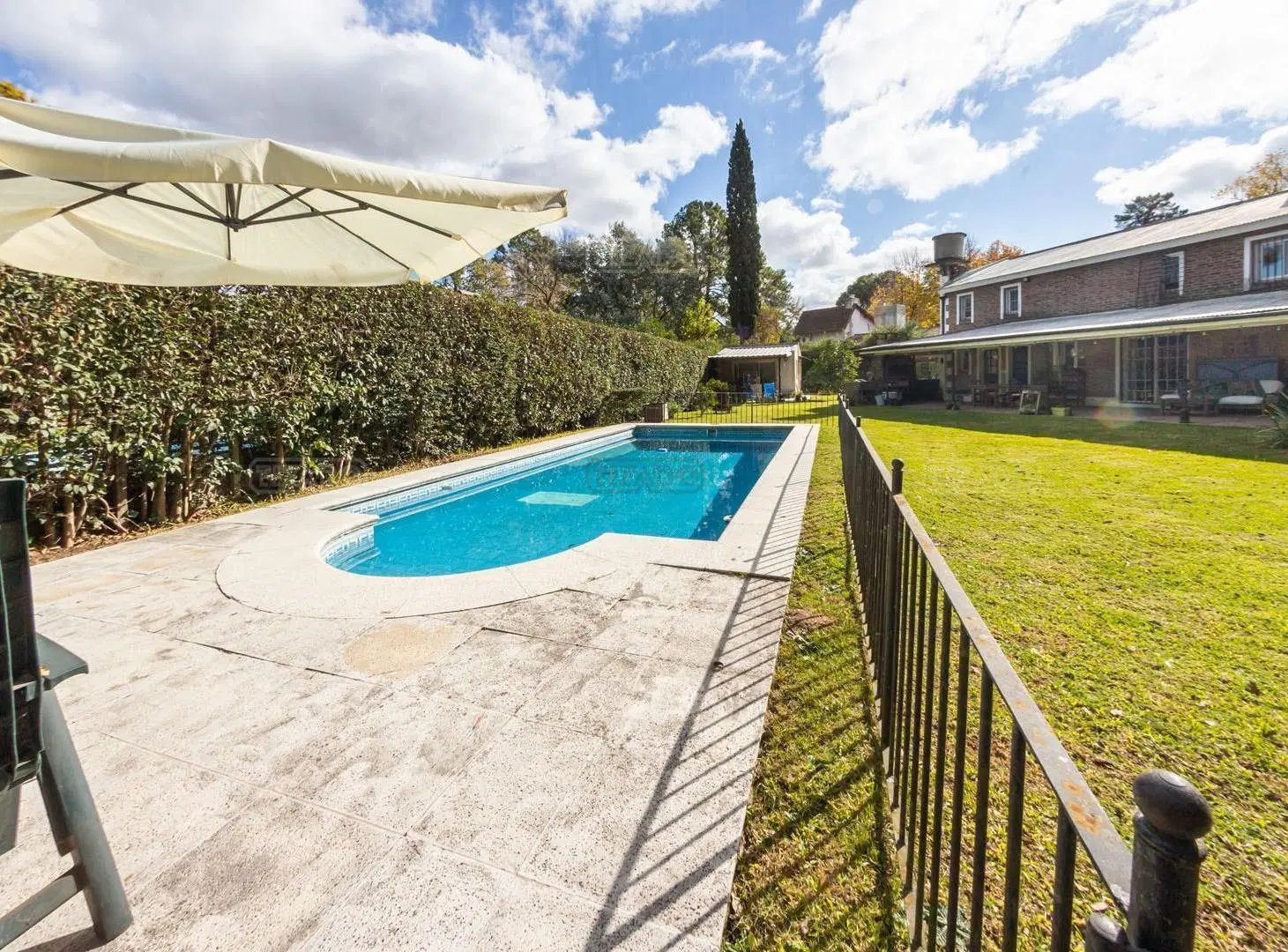 Casa Chalet  en Venta en Acacias Blancas, Maquinista F. Savio, Escobar 4