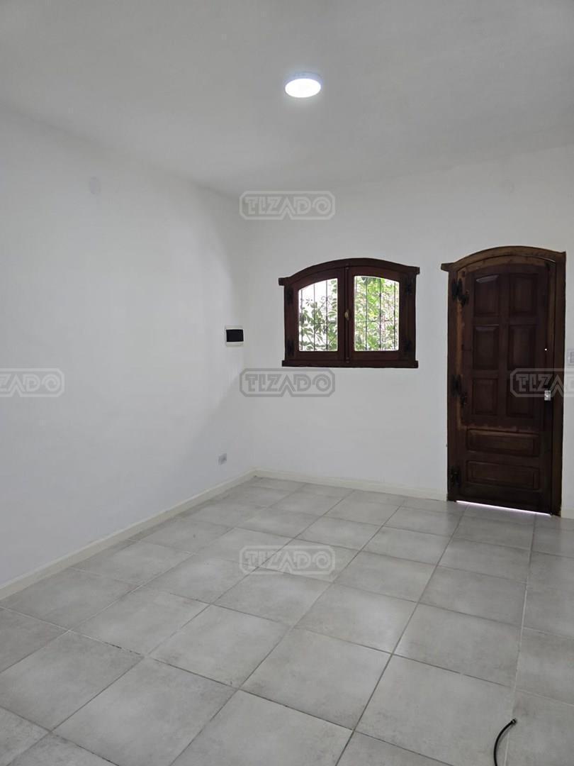 Foto de Casa Dúplex en Alquiler en Parque Avellaneda, Capital Federal, Buenos, imagen 2