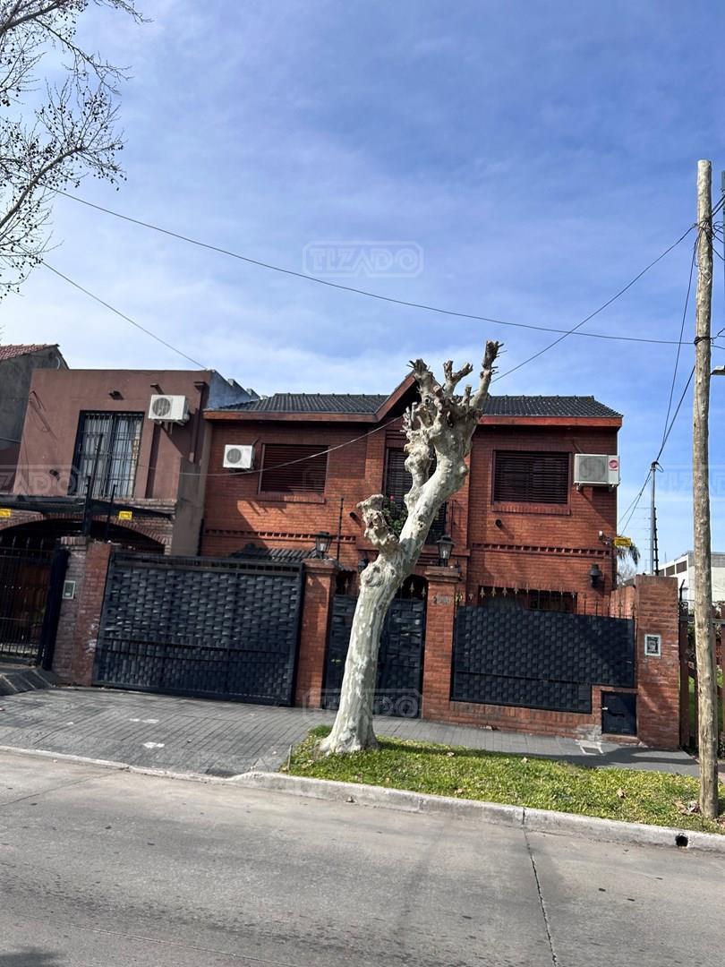 Foto de Casa Chalet en Venta en Boulogne, San Isidro, G.B.A. Zona Norte, imagen 1