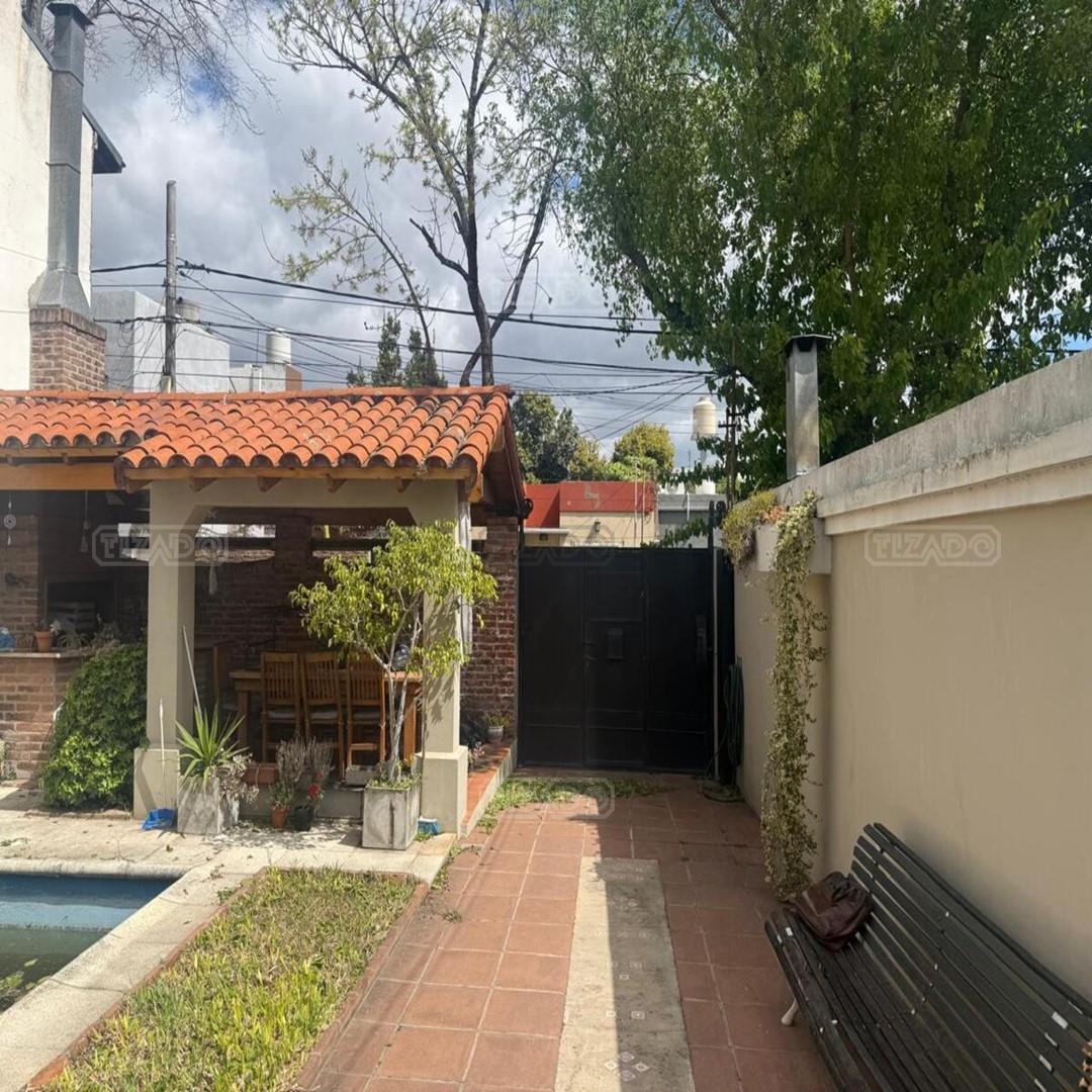 Foto de Casa Chalet en Venta en Olivos, Vicente López, G.B.A. Zona Norte, imagen 1