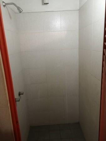 Importante Deposito con Oficinas, Ubicado en Presidente Peron 1762 Lomas de Zamora 4