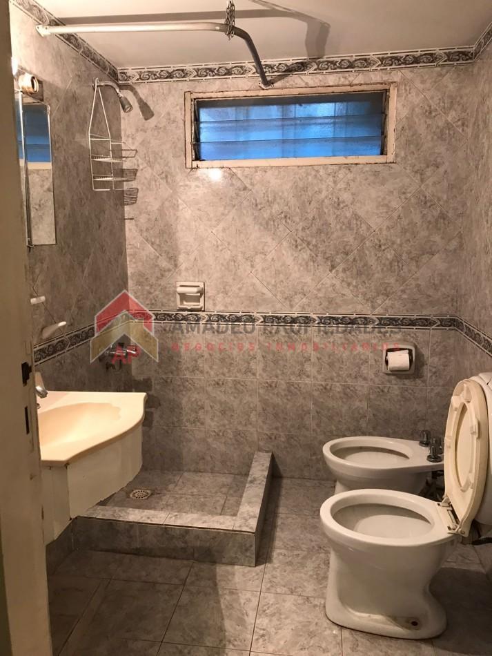 Foto de PH 2 amb amplio APTO CREDITO con patio y parrilla, ubicada en Jacinto, imagen 2