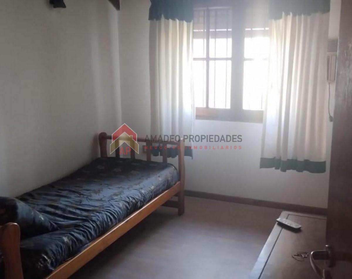 Foto de Chalet 6 amb con parque, pileta y garage, ubicado en Acevedo 1300, imagen 2