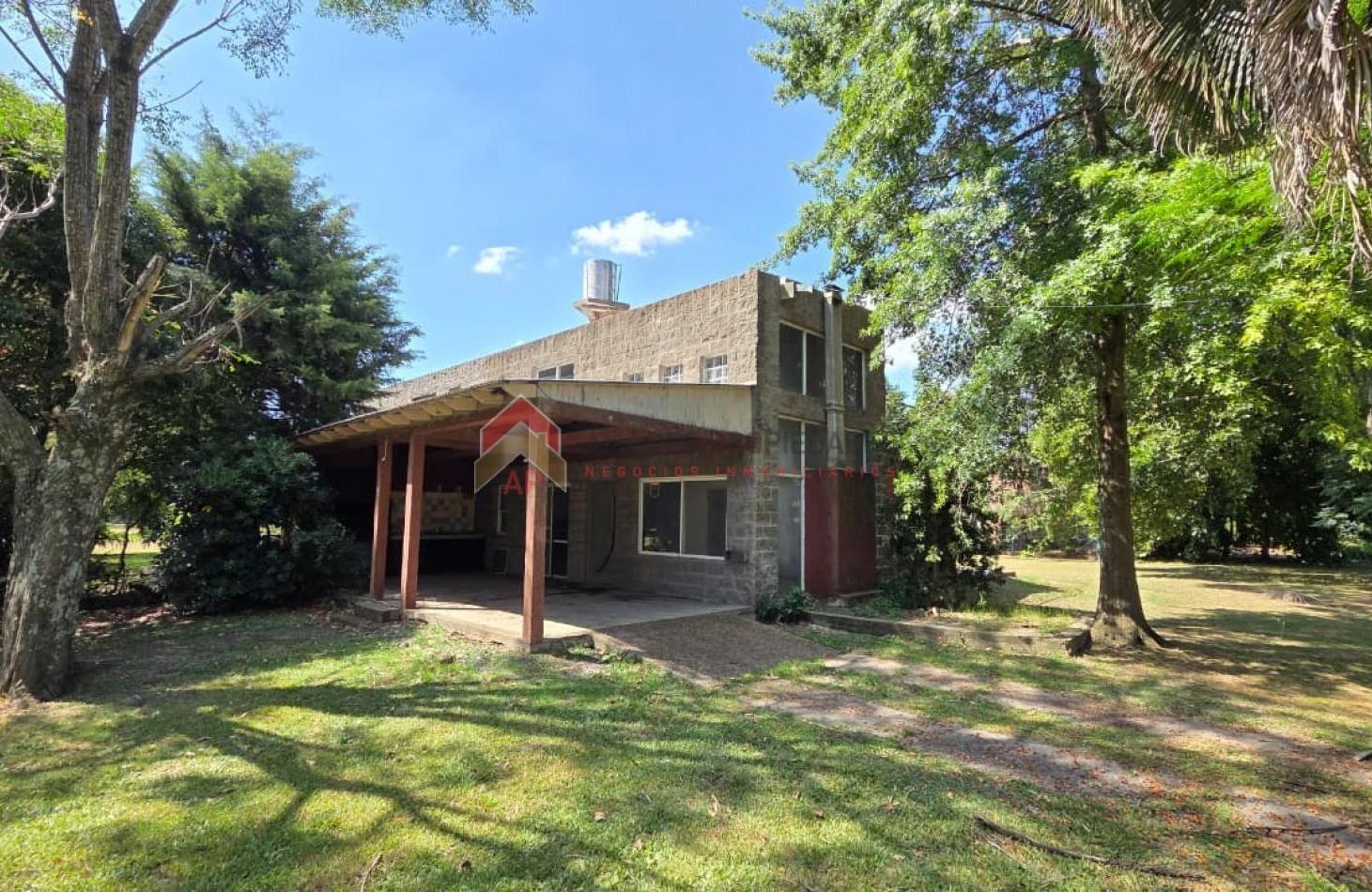 Gran casa 4 amb con garage cubierto, parrilla, terraza y jardin. Ubicado en Azul 298, Monte Grande